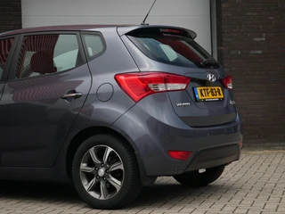 Hyundai ix20 1.6i Premium Camera| Cruise| Navi+BT / 23