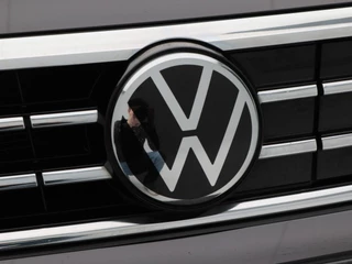 Volkswagen Passat 1.4 TSi 218 Pk PHEV GTE Business | Panoramadak | Camera | Adaptive Cruise | Stoelverwarming | Navigatie | CarPlay | 17 Inch | 73.094 Km !! / 14