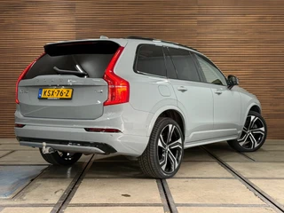 Volvo XC90 2.0 T8 Plug-in AWD Ultra Dark | Massage | Luchtvering | 22Inch | 7-Pers. | Pano |360°|H & K |Head-Up|Elektr Trekhaak / 5