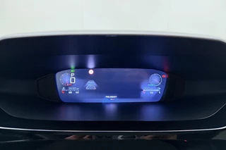 Peugeot 408 1.2 Hybrid 145 e-DCS6 Allure | Adaptive Cruise Control | Camera | Full LED | 19'' Lichtmetalen velgen | Climate Control | Navigatie | Apple Carplay & Android Auto | Keyless Entry & Start / 20