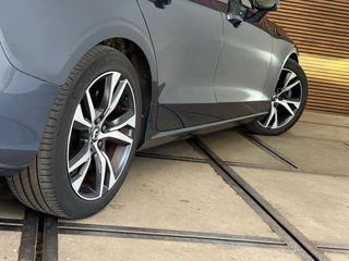 Volvo V60 2.0 B3 R-Design | Panoramadak | Harman Kardon | 360 Camera | Apple carplay & Android Auto / 49