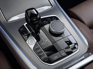 BMW X5 xDrive45e High Executive BOMVOL! | PANO | HARMAN KARDON | LASER LED | ELEK. ACHTER KLEP | ELEK. TREKHAAK | STOELVERWARMING | ELEK. MEM. SEAT | ACHTERUITRIJCAMERA | 22'' VELGEN | RIJKLAAR PRIJS + 12 MND BOVAG GARANTIE | / 49