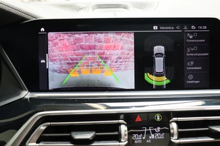 BMW X5 xDrive40i High Executive M Sport Pakket Automaat  / Live Cockpit Professional / Adaptive Air Suspension / Panoramadak Sky Lounge / Bowers & Wilkins / Active Steering / Comfortstoelen / Laserlight / Crafted Clarity / 22 Inch / Leder / M Sportremsysteem / 29