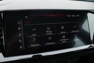 Audi Q4 e-tron 40 e-tron 204 PK l Adaptive Cruise / 16