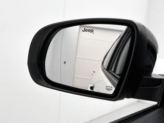 Jeep COMPASS 1.5T e-Hybrid Upland Automaat | Adaptive Cruise | Stoelverwarming/verkoeling | Camera | Leder | Parkeersensoren | BTW / 32