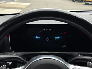 Mercedes-Benz A-klasse 200 AMG Edition Premium Plus * Camera * Carplay * 18 Inch / 10