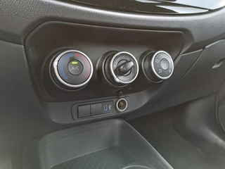Toyota Aygo X PLAY APPLE & ANDROID ACHTERUITRIJCAMERA AD-CRUISE LED-DAGRIJ NL-AUTO / 11
