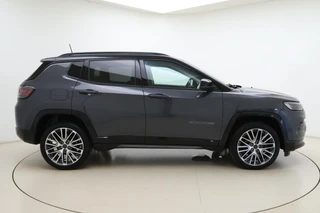 Jeep Compass 1.5T e-Hybrid S | Automaat | Rondomzicht Camera | Lederen bekleding | Stoel & Stuurverwarming | Lichtmetalen velgen | Keyless | Climate control / 10