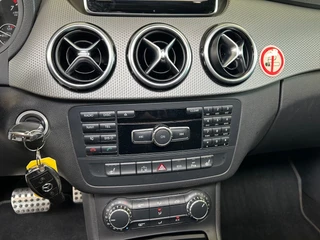 Mercedes-Benz B-Class 180 Prestige AUTOMAAT CRUISE|18INCH|PANO|LEDER|PDC|STOELVERWARMING / 21