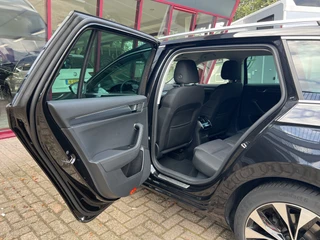 Škoda Superb Combi 1.5 TSI ACT Business Edition Plus  | Trekhaak | ACC | Carplay | Navi | Stoel/Stuurverw. | Sfeer | / 17