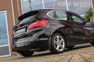 BMW 2-serie Active Tourer 225xe Luxury | Driving Assistant Plus | Panoramadak | Fileassistent | Active Cruise control | Head-up | HiFi audio | Sportstoelen | Rijstrooksensor | Keyless entry / 47