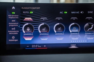 BMW iX xDrive40 Sport Edition 77 kWh, BTW, Laser, H&K, Pano / 18