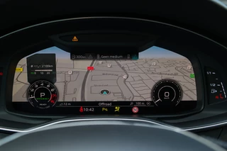 Audi RS6 Avant RS 6 TFSI quattro  | DYNAMIC PLUS | KERAMISCH | CARBON | HUD | B&O | KOELING | NIGHTVISION | 4WIELSTURING | / 50