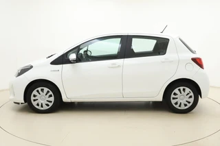 Toyota Yaris 1.5 Hybrid Aspiration | Navigatie | Achteruitrijcamera | Climate Control | Cruise control | Verw. buitenspiegels / 6