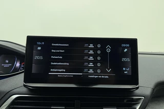 Peugeot 3008 1.2T 130pk GT | Achteruitrijcamera | Parkeersensoren V+A | Cruise & Climate control | Navi | Apple Carplay / Android Auto / 25