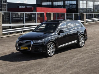 Audi Q7 3.0 TFSI quattro S-Line Panoramadak B&O Advanced Nachtzicht Luchtvering Leder ACC HUD Virtual Cockpit Soft-Close Achterasbesturing Trekhaak 21" / 8