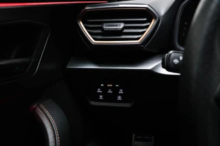 CUPRA Leon Sportstourer 1.4 e-Hybrid VZ Business CLIMA | STUURVERWARMING | DAB | APPLE | CAMERA / 31