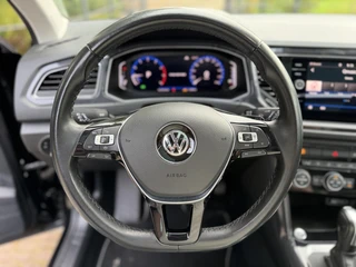 Volkswagen T-Roc 1.5 TSI Sport Business R | Pano | Camera | Keyless | / 11