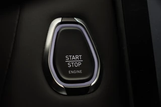 Lynk & Co 01 1.5 261PK Plug-in Hybrid *Zwarte Hemel* 360 Camera Pano/dak Apple/Carplay Adaptive/Cruise / 35
