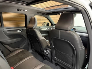 Volvo XC40 1.5 T3 R-Design | Pano | Winterpakket | Elektr voorstoelen+memory | Camera | Carplay / 18