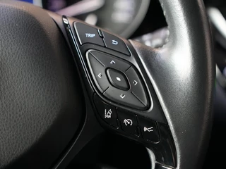 Toyota C-HR 1.8 Hybrid Executive ✅All Season✅Navi✅Dodehoek✅Camera✅Stoelverwarm.✅Keyless✅Cruise✅Clima✅ / 19
