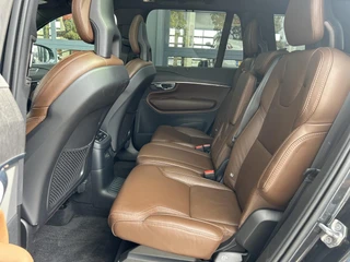 Volvo XC90 2.0 T8 Recharge AWD Inscription | Panoramadak | Luchtvering | Trekhaak / 5