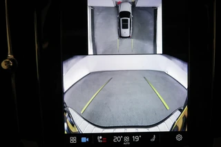 Volvo V60 2.0 B4 Ultimate Dark | PANORAMADAK | HEAD UP | STANDKACHEL | ACHTERBANKVERWARMING | 360 CAMERA | 20" / 7