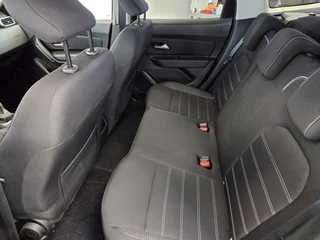 Dacia Duster 1.3 TCe 150 Journey  Navigatie CruiseControl Trekhaak / 16