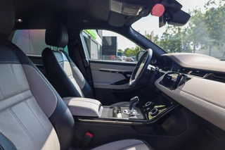 Land Rover Range Rover Evoque 1.5 P300e AWD R-Dynamic SE  | NAP! | MERIDIAN SURROUND | ELEK TREKHAAK | STOELVERW | CAMERA | APPLE CARPLAY | / 18