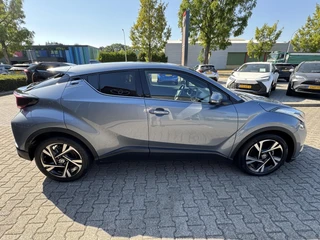 Toyota C-HR 1.8 HYBRID STYLE STOELVERW BLIND-SPOT PARK-SENSOREN NAVI APPLE/ANDROID KEYLESS 18" LM-VELGEN ALL-SEASONS / 9