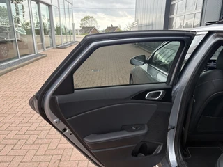 Kia ProCeed 1.5 T-GDi 160pk Automaat GT-PlusLine  SCHUIFDAK/JBL/CAMERA/DODEHOEK/AFN.TREKHAAK/18INCH / 50