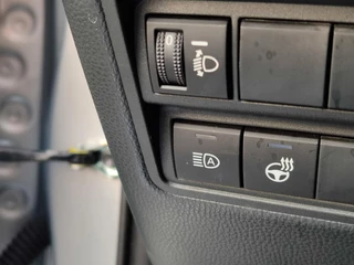 Toyota Yaris Hybrid 115 DYNAMIC STOEL/STUURVERW PARK-SENSOREN BLIND SPOT CAMERA KEYLESS 16'' LM-VELGEN CAMERA NAVI CLIMA AD-CRUISE APPLE/ANDROID / 12