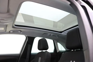 Opel Crossland 1.2 Turbo 110pk Level 4 | Panoramadak | Navigatie | Camera | Climate control | Parkeersensoren | Lichtmetalen velgen | Getint glas | DAB Radio | Cruise control | Bluetooth / 18