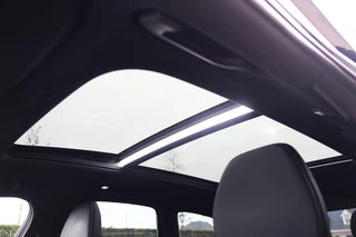Volvo XC60 T6 Recharge AWD R-Design | Stoelverwarming | Parkeercamera | Panoramadak | Memorystoel | Keyless / 49