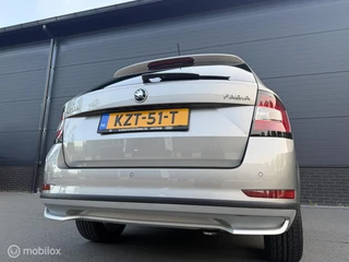 Skoda Fabia Combi 1.0 TSI DSG SCOUT LINE CLIMA*CARPLAY*CRUISE*PDC / 17