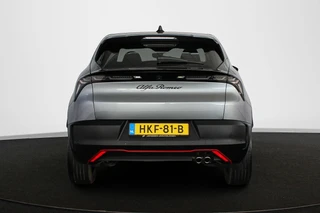 Alfa Romeo Junior 1.2 Turbo Hybrid Ibrida Speciale Pack Techno Stoelverwarming Camera / 15
