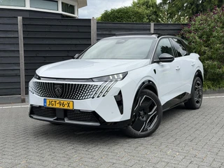 Peugeot e-3008 Launch Edition Dual Motor 73 kWh 325PK Automaat Navigatie, Rondomzichtcamera, Keyless, Panoramadak, Stoel & Stuurwielverwarming, Apple Carplay, Android Auto