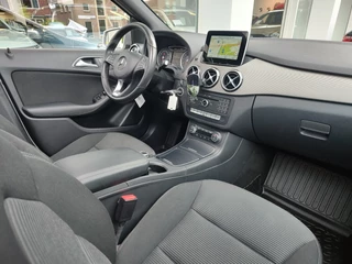 Mercedes-Benz B-Klasse 200 PRESTIGE AUTOMAAT  Pano | Dodehoeksensoren | Clima | Trekhaak / 10