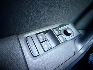 SEAT Arona 1.0 EcoTSI Reference  Virt. Dash, App Connect, Led / 13
