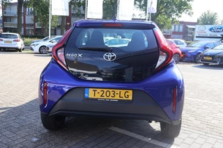 Toyota Aygo X PLAY AIRCO CAMERA AD-CRUISE APPLE/ANDROID NL-AUTO / 18