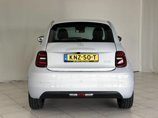 Fiat 500e La Prima 42 kWh | Panoramadak | Apple-Android | 8 Jaar Fabrieks-Garantie / 11