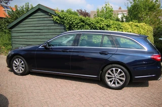 Mercedes-benz E-klasse Estate 200 4M. Premium | Luchtvering | Camera achter | Lederen sportstoelen / 33