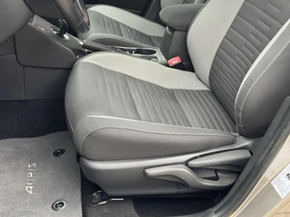 Toyota Auris 1.8 Hybrid Dynamic CLIMA PARK. CAMERA CRUISE LM-VELG / 8