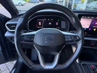SEAT Leon 1.4 TSI eHybrid PHEV FR 204PK Trekhaak Camera Carplay ACC / 27