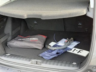 Peugeot 2008 Blue Lion 1.2 PureTech 130PK Navigatie, Parkeersensoren, Trekhaak, Panoramadak, Apple Carplay, Android Auto / 9
