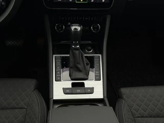 Škoda Superb Combi 1.4 TSI iV Business Edition Camera | PDC | Carplay | Stoelverwarming | / 23