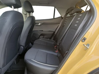 Kia Stonic 1.0T MHEV GT-PlusLine | Schuifdak | Stoel en stuurverwarming | Navigatie | Camera | Climate control | Cruise control | Getinte ramen achter | Parkeersensoren voor en achter | / 21