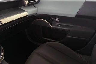 Lancia Ypsilon 1.2 Turbo Hybrid 110pk / 32