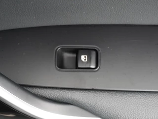 Kia XCeed 1.5 T-GDi DynamicPlusLine 160pk  Airco - Apple Carplay/Android Auto - Cruise Control - Verwarmde Voorstoelen - Dodehoekdetectie Fabrieksgarantie tot 03-2031 / 41
