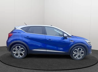 Renault Captur 1.6 E-Tech Hybride 145 Intens Panorama Schuifdak Half Leder / 33
